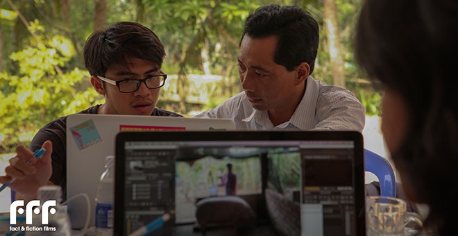 Editing Participants and facilitators edit the photo stories.